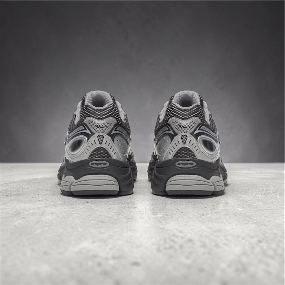 Saucony Omni 9 Black/Grey